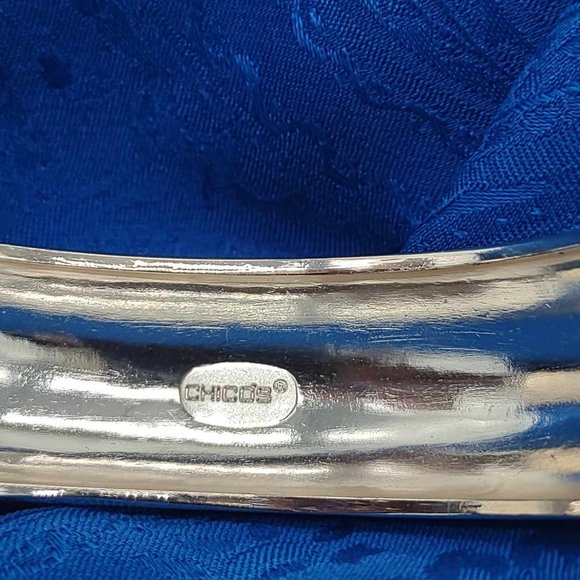 Chico's Red enamel & silver hinged bangle bracelet - Picture 7 of 8